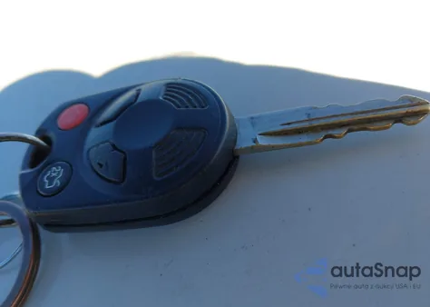 2012 Ford Fusion Se z USA, uszkodzony, nr VIN 3FAHP0HA7CR402345